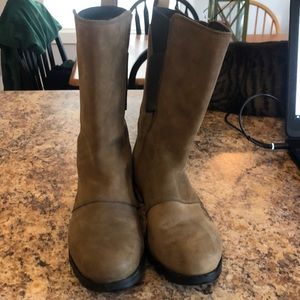 Sorel Women’s Emelie Mid Chelsea Rain Boot, Size 7